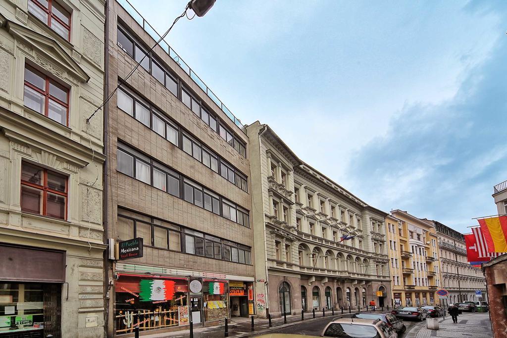 Apartments Ve Smeckach 27 Praga Zewnętrze zdjęcie