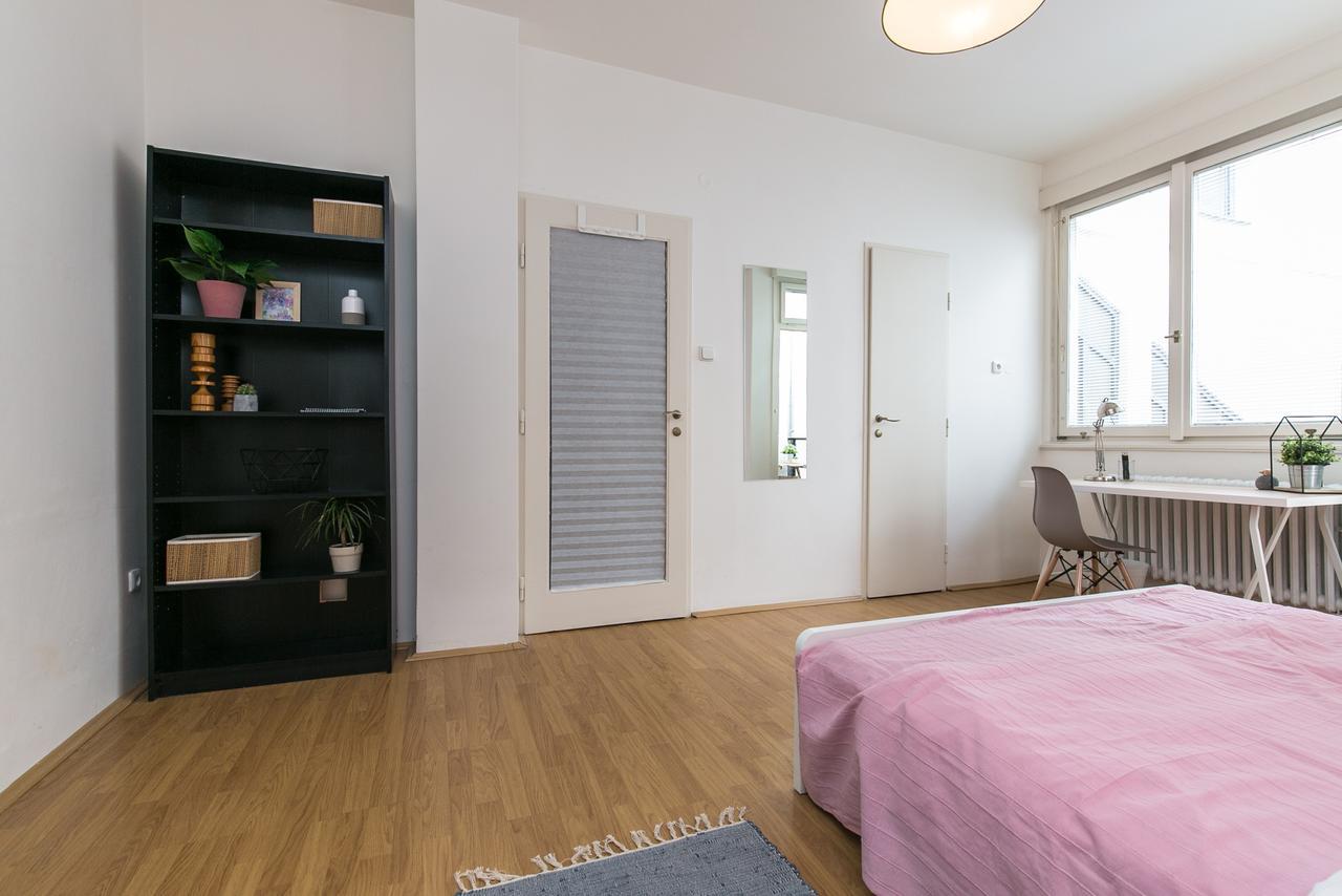 Apartments Ve Smeckach 27 Praga Zewnętrze zdjęcie