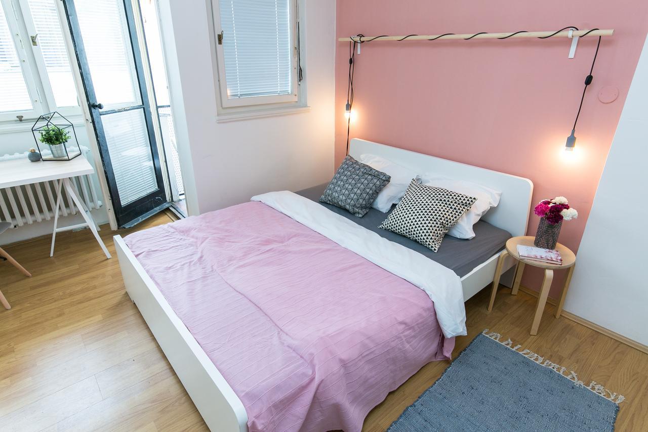 Apartments Ve Smeckach 27 Praga Zewnętrze zdjęcie