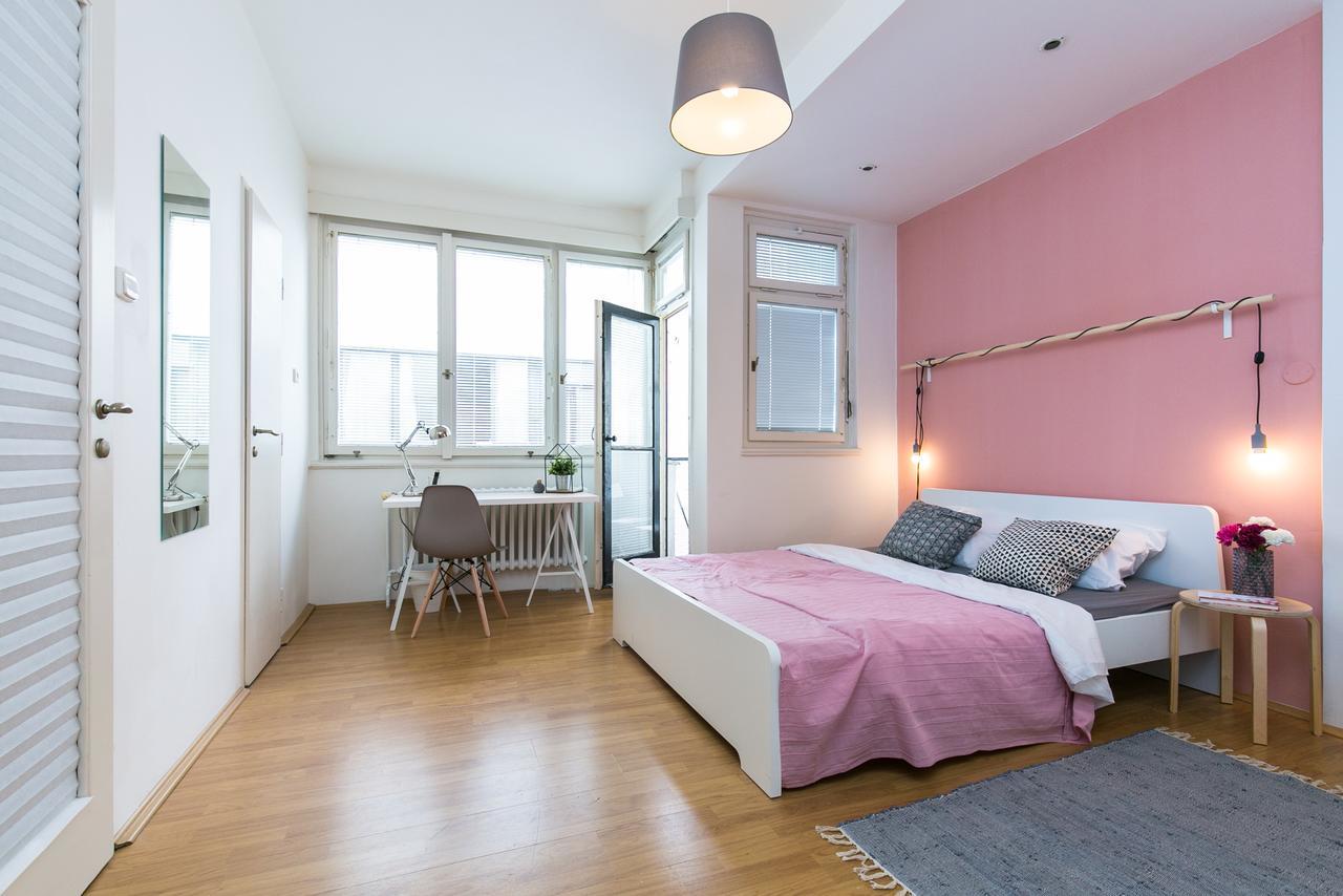 Apartments Ve Smeckach 27 Praga Zewnętrze zdjęcie